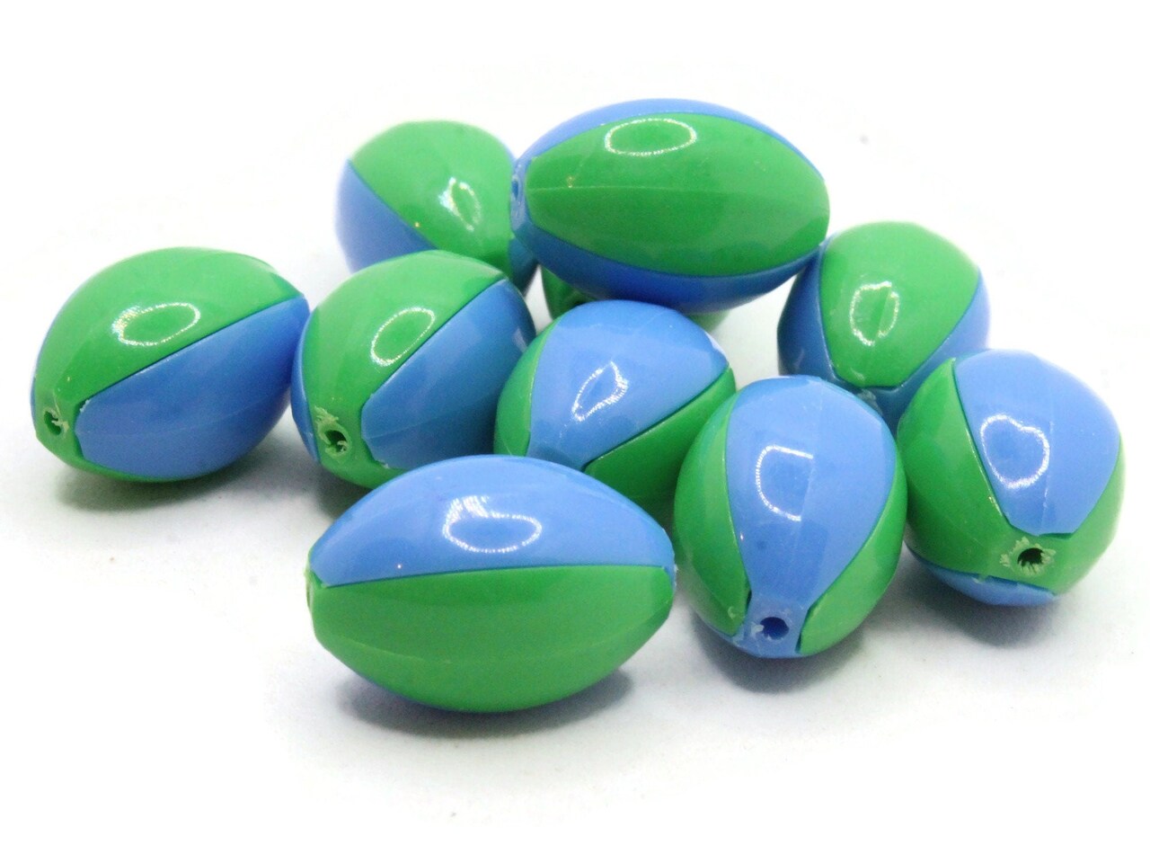 10 19mm Blue and Green Two Tone Vintage Plastic Oval Beads